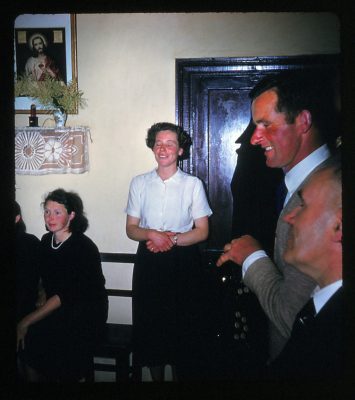 Margaret Kelly singing. Nora Molloy Tierney, Barnagurteeney sitting on the left