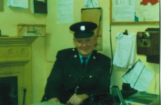 Garda Mattie O'Sullivan in the day room 1989 | V. Morrison