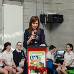 MinisterHildegardeNaughtonvisittoScoilChuimín&CaitríonaOughterard25.06.2026_29 Oughterard Schoolchildren Bring Local Heritage to Life Through New Trail and Podcast Project