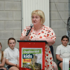 MinisterHildegardeNaughtonvisittoScoilChuimín&CaitríonaOughterard25.06.2026_50 Oughterard Schoolchildren Bring Local Heritage to Life Through New Trail and Podcast Project