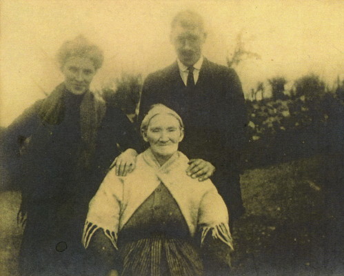 Honor Mons (seated) with two of her childern  Katherine & Michael C 1930